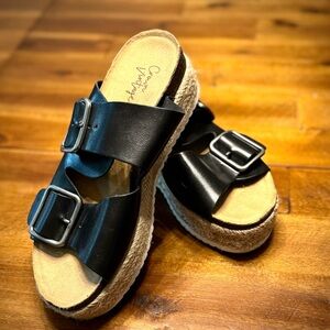 Crown Village Espadrille - small platform; black